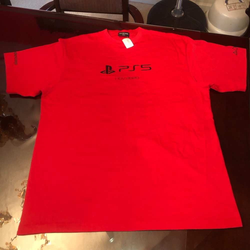 100% authentic Oversized Balenciaga t-shirt